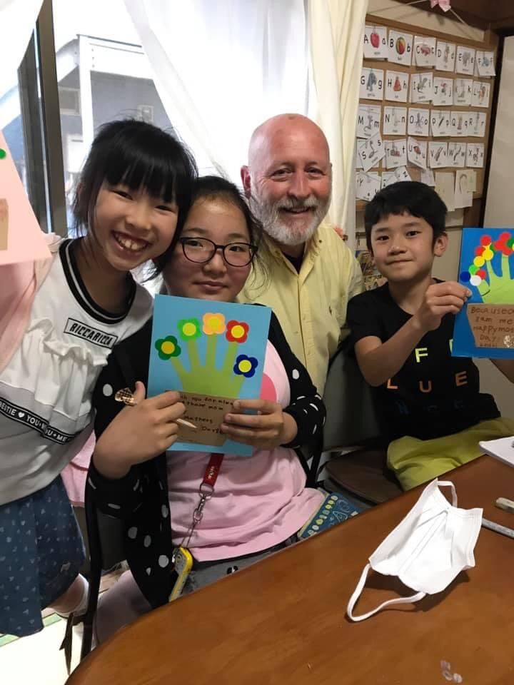 「ひよこちゃん」からだんだん「大人のニワトリさん」